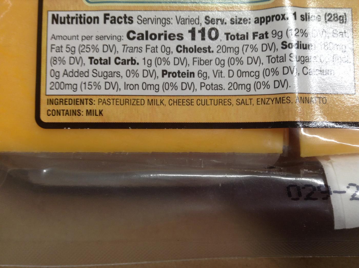 Sliced Cheddar - 681g